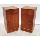 Meredew oak chest of four drawers and two bedside chests (3)