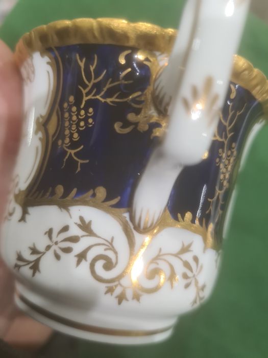 Coalport blue 'Batwing' pattern part dinner and tea service, numbered to reverse Y2665 (on some - Image 17 of 45