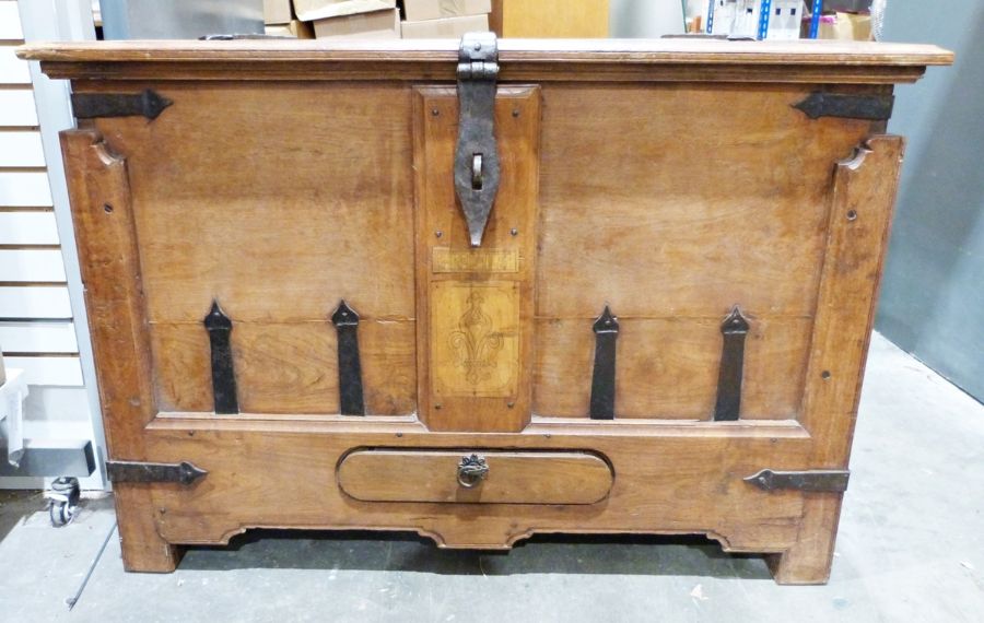 Early 20th century Anglo-Indian coffer with Eastern hardwood heavy iron and brass bindings and