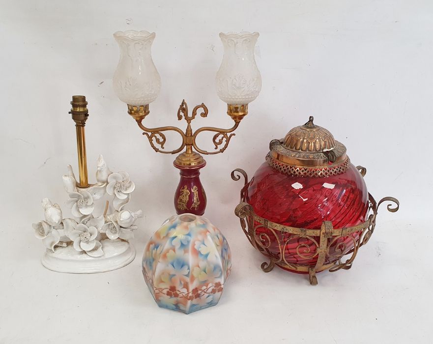 Printed glass panelled light shade, two table lamps and a red glass copper-mounted hanging