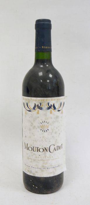 One bottle Baron Philippe de Rothschild Mouton Cadet Bordeaux 1998