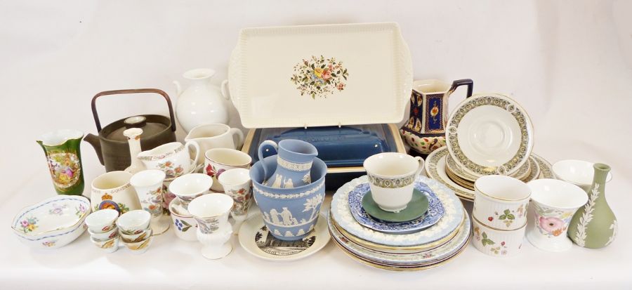 Denby Chevron teapot, a Le Creuset lidded casserole dish, a pair of bowls together with various