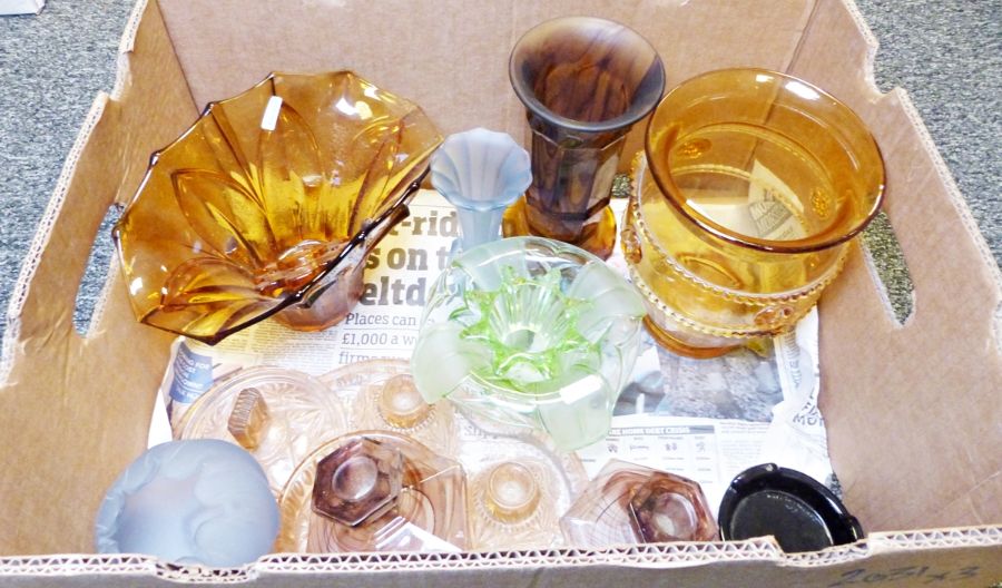 Orange glass centrepiece bowl, various Art Deco style glass items and a collection of paperweights - Image 3 of 3