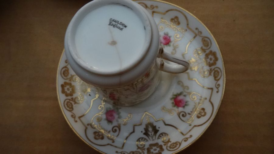 Collection of cups and saucers to include Nymphenburg, Royal Doulton, Shelley etc. together with - Image 18 of 21