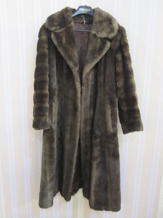 Vintage faux-fur coat, another and a vintage fur coat (3) - Image 2 of 3