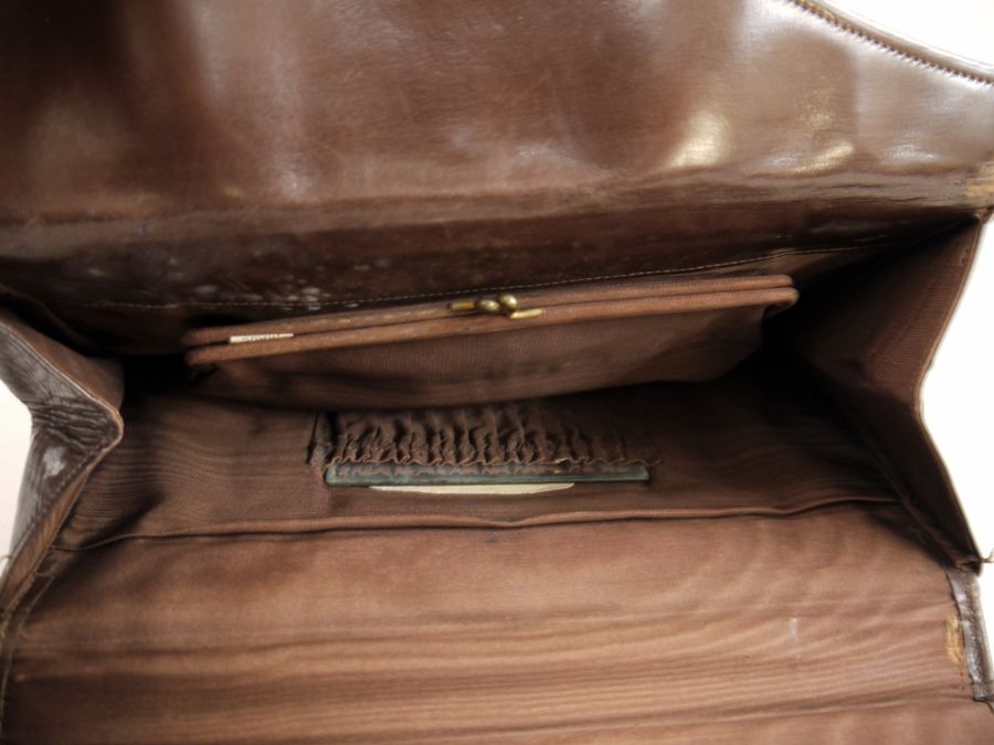 Brown leather vintage bag, the fixed bakelite handle formed as a running greyhound, the bakelite - Image 3 of 10