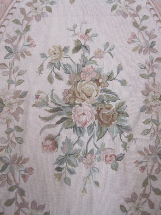 Large modern machine needlepoint carpet/rug, mainly pinks, pale blues, patterned with roses, - Image 2 of 8
