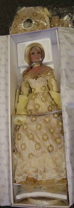 Two Rustie clothed dolls, limited to edition of 100, both boxed, 116cm high (boxed) (2) - Image 2 of 2