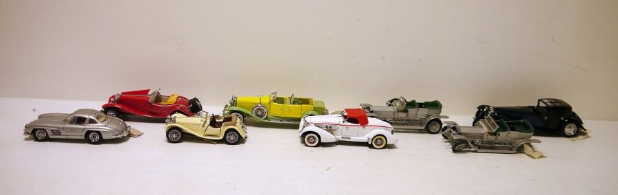 Quantity of loose Franklin Mint precision models to include 2 x 1907 Rolls Royce 'The Silver Ghost',