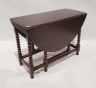 20th century oak oval top gateleg table on barleytwist supports, 102cm x 50cm x 73cm