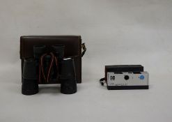 Pair of Viking 8x42 binoculars in case and a Kodak pocket instamatic 400 camera (2)