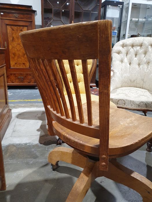 Early 20th century oak office swivel chair  Condition ReportSurface scratches, scuffs and knocks - Image 7 of 21