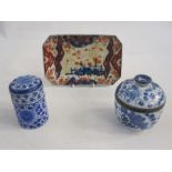 Two Chinese lidded blue and white small pots, 11cm high approx. and a Japanese imari small tray,