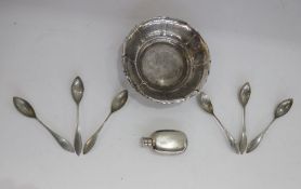 Set of six French silver-coloured metal tea/grapefruit spoons with pointed panelled bowls and