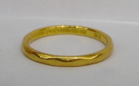 22ct gold wedding band, 2.8g approx. Condition ReportApprox size 'O'