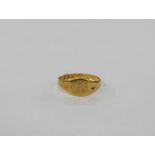 Small 18ct gold signet ring, engraved with initials  2.2g approx.