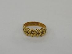 Late Victorian 18ct gold knot-pattern ring, Birmingham 1897, 5.2g approx.Condition ReportApprox size