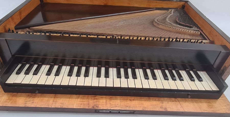 19th century figured wood and satinwood travelling miniature piano/spinet given by Caroline Murat, - Image 4 of 8