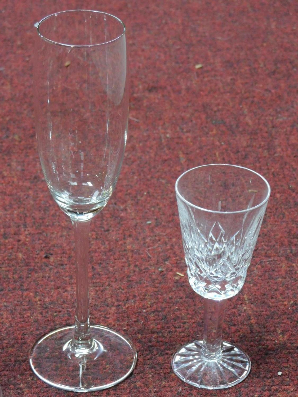 A collection of vintage glasses including a set of six brandy glasses, four engraved shot glasses, a - Image 6 of 6