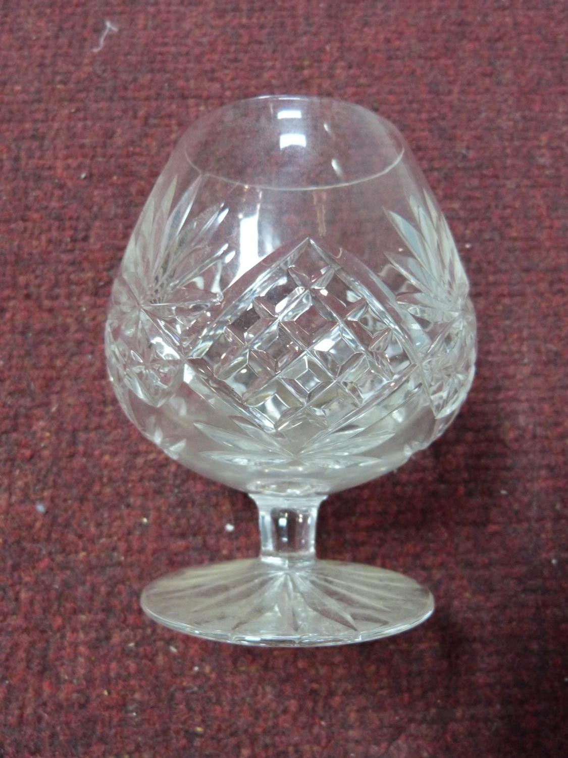 A set of five cut crystal stemmed whisky glasses with star cut bases. H12cm. - Image 2 of 4