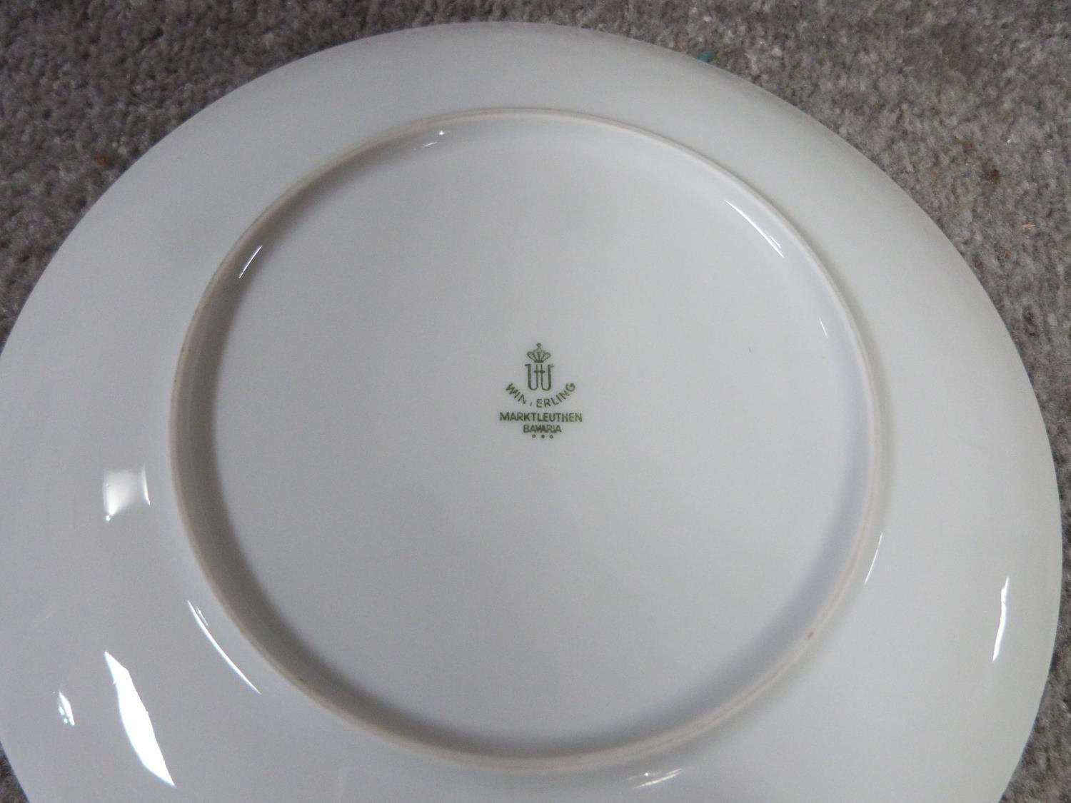 A set of eight vintage Bavarian Markleuthen Winterling diamond relief design porcelain dinner - Image 4 of 5