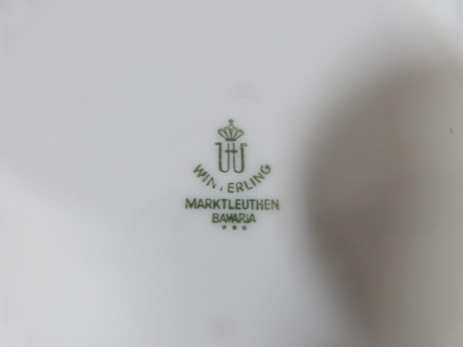 A set of eight vintage Bavarian Markleuthen Winterling diamond relief design porcelain dinner - Image 5 of 5