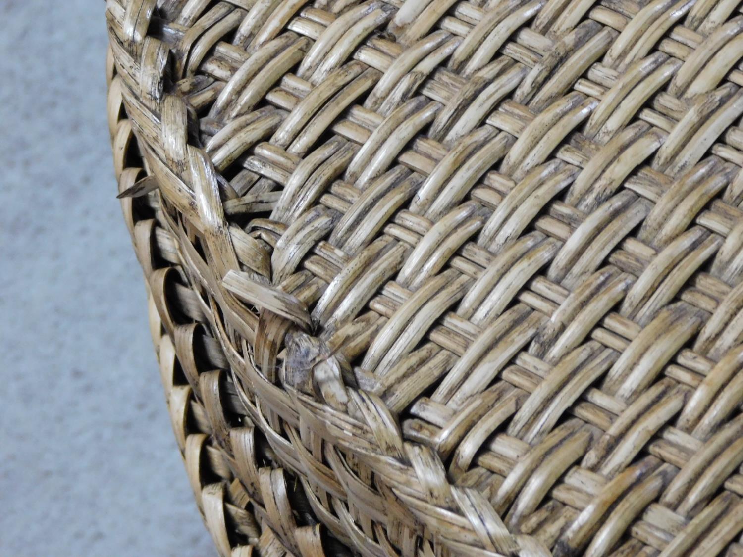 A wicker ottoman fitted with lift out tray by Oka. H.46 W.110 D.72cm - Image 6 of 6