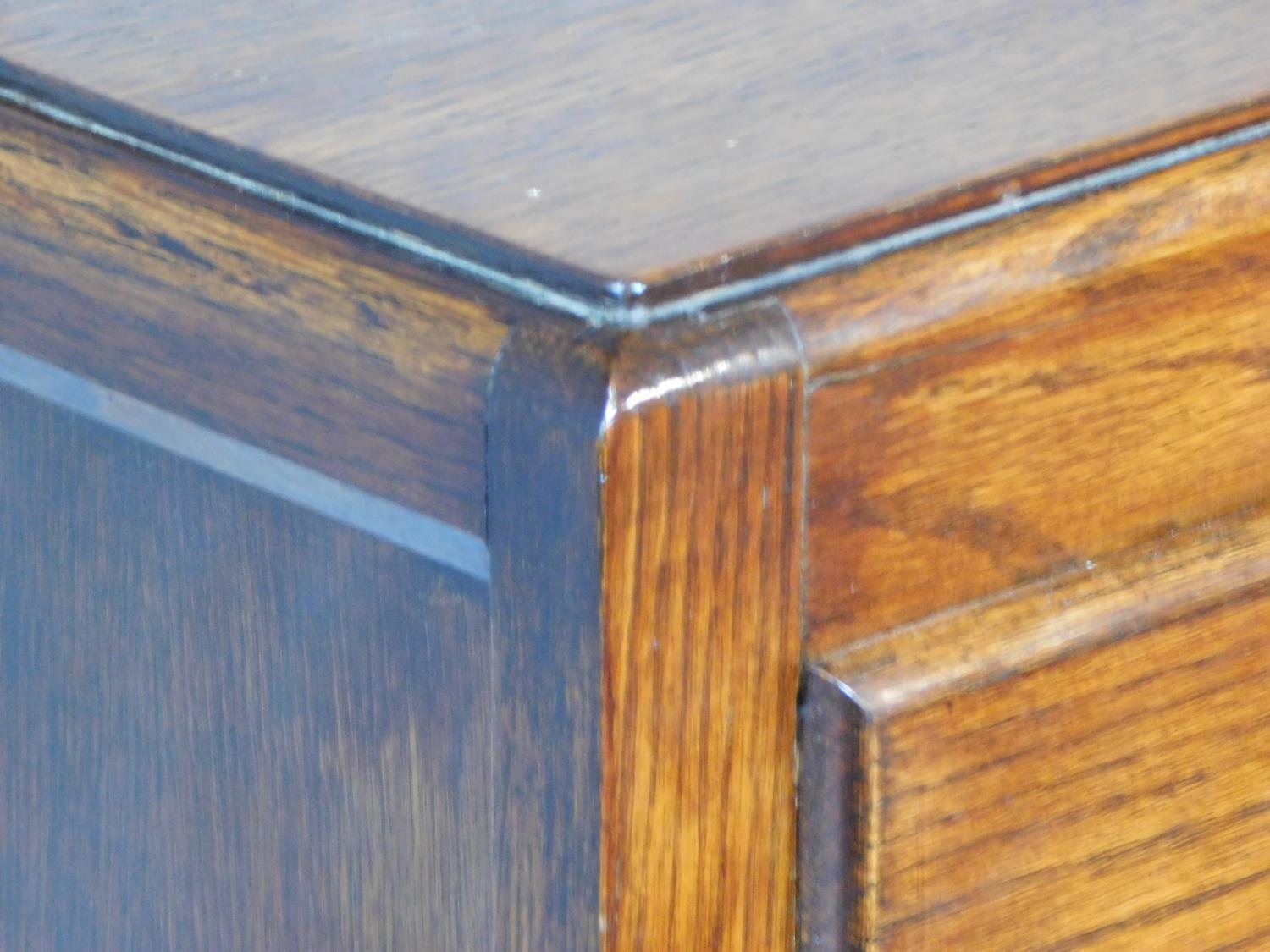 A vintage mid 20th century oak chest of six drawers on bracket feet. H.120 W.75 D.40cm - Image 4 of 5