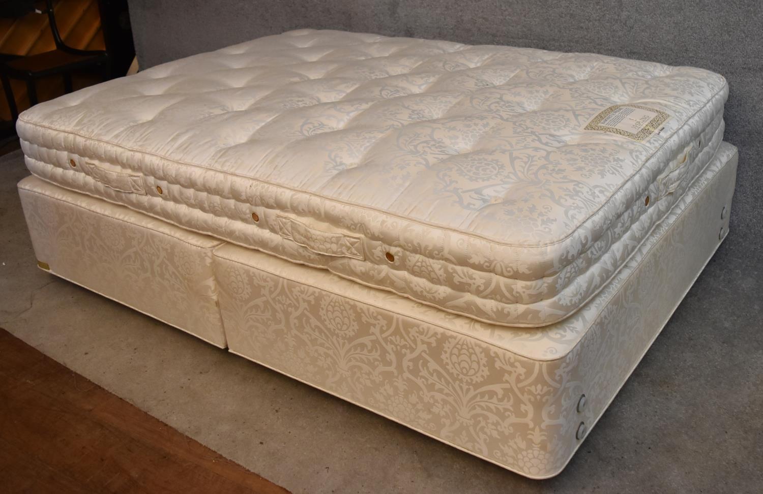A VI-SPRING divan set. Baronet Supreme. (mattress 4ft 6 inches in very good clean condition) H. - Image 4 of 6