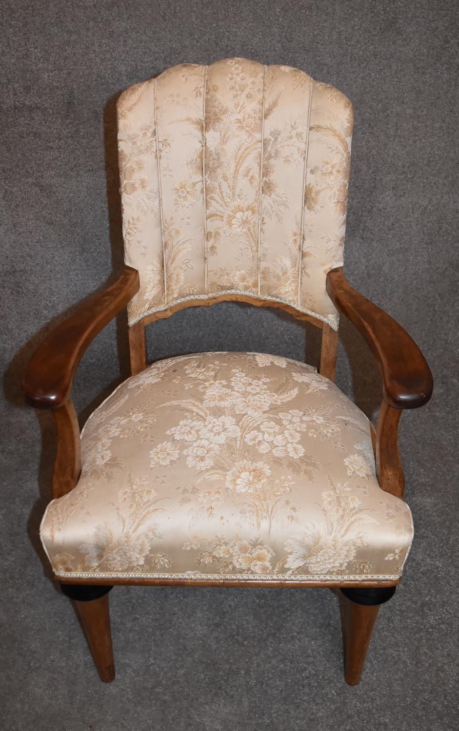 A set of eight Continental Art Deco bird's eye walnut dining chairs in floral damask upholstery on - Image 3 of 5