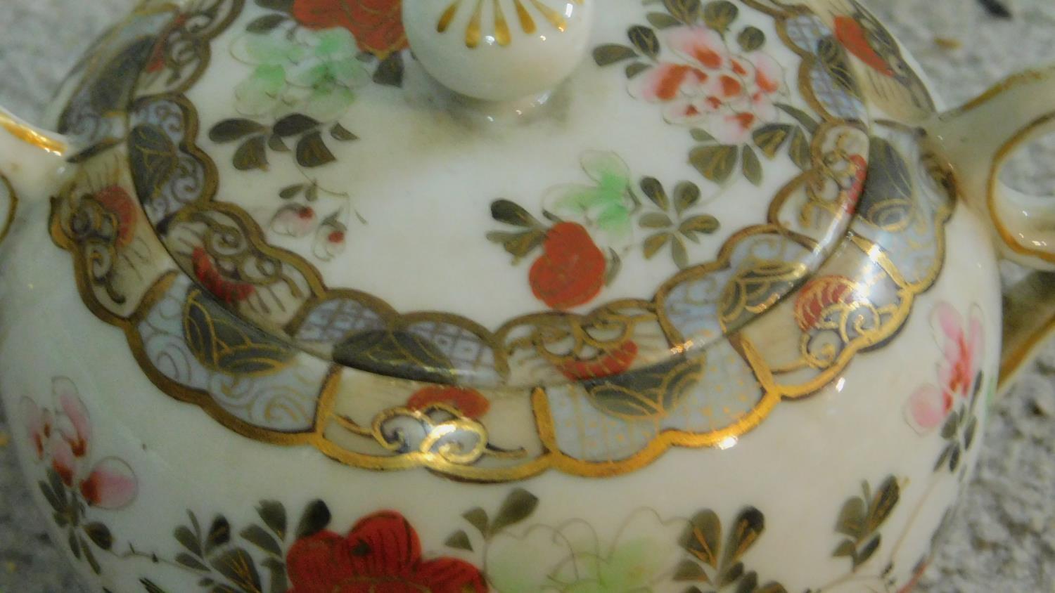 A collection of antique signed ceramics. Including a Japanese hand painted and gilded eggshell - Image 6 of 10
