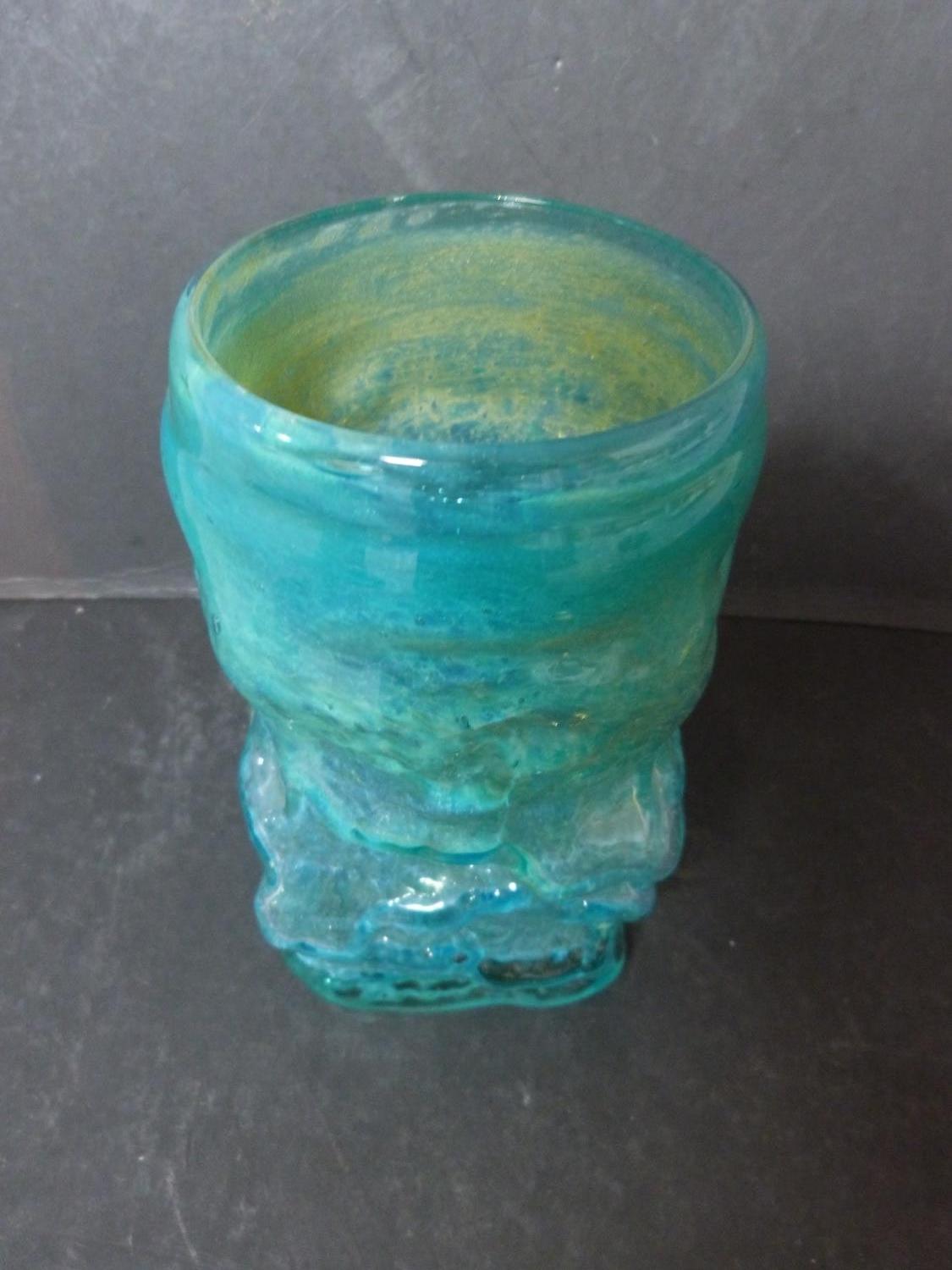 A vintage Mdina glass Michael Harris style blue yellow abstract art glass vase. H 16cm. - Image 2 of 6