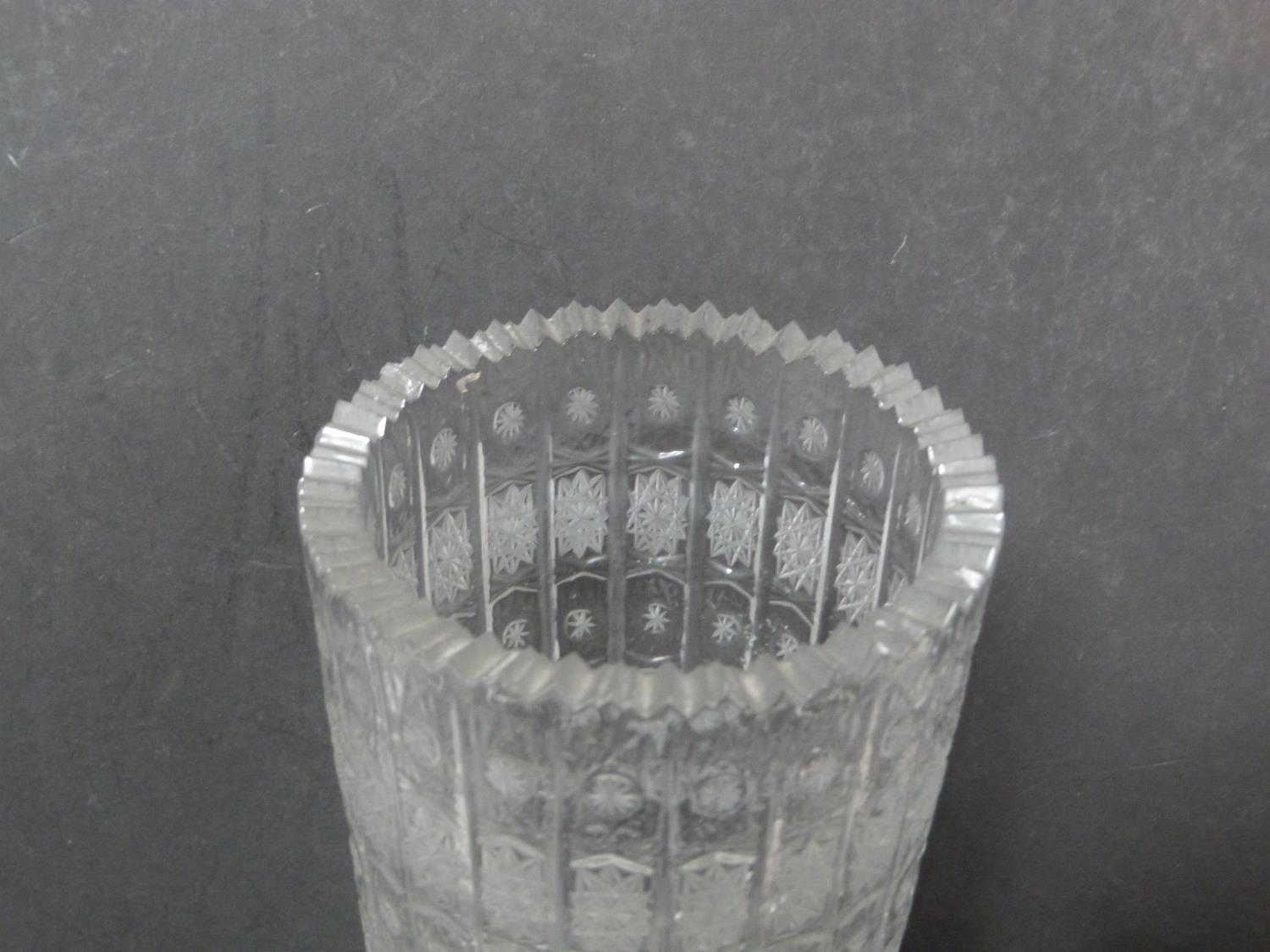 A ribbed antique Bohemian star cut engraved crystal vase with a zig zag edge. h29.5cm. - Image 5 of 9