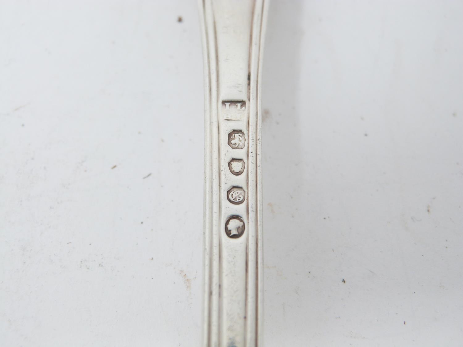 An early Victorian sterling silver soup ladle. Hallmarked: HI IL for John & Henry Lias, London 1845. - Image 6 of 8