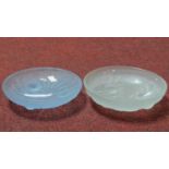 Two 1930's French opalescent Verlux style small dishes, with seaweed and shell relief design, each