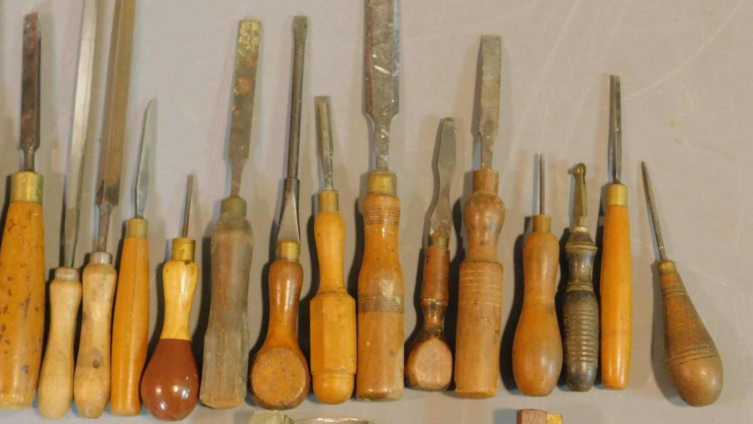 A collection of antique woodworking tools. Including a vintage Maples of Sheffield brass inlaid - Image 4 of 5