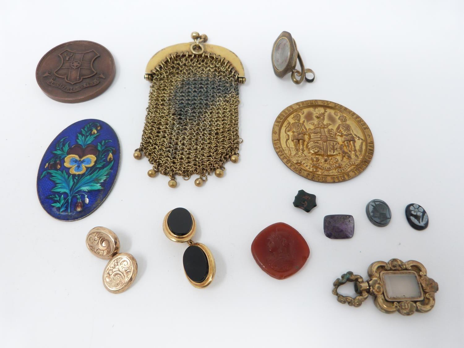 A collection of antique jewellery and medals. Including a collection of gemstone engraved seal - Image 2 of 21