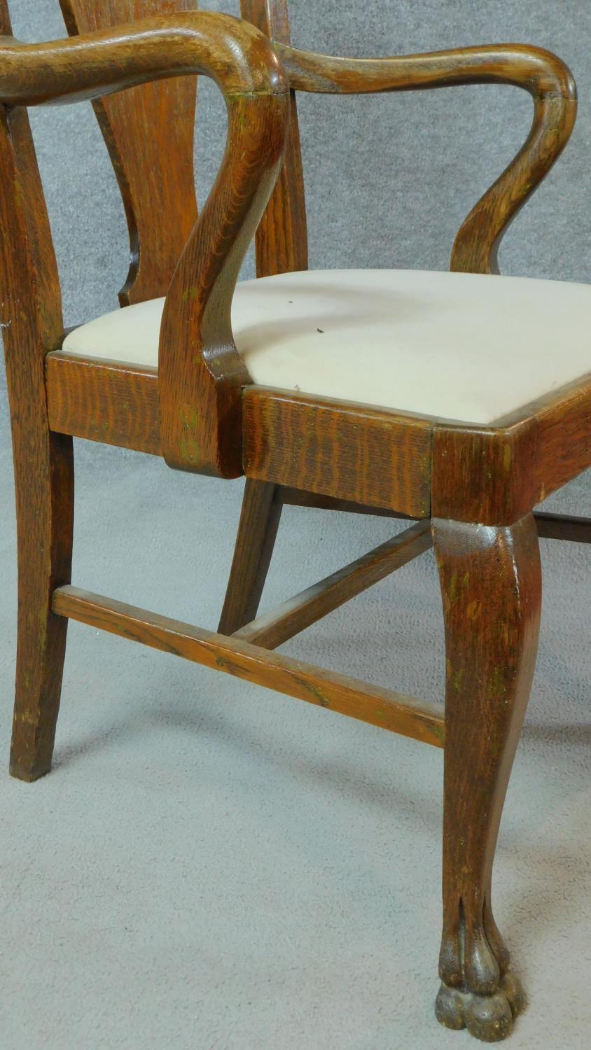 A late 19th century oak early Georgian style armchair with vase splat back and drop in seat raised - Image 4 of 4