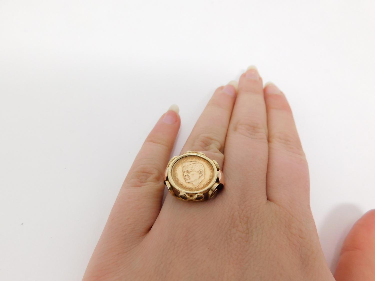 A yellow and pink metal Kennedy commemorative coin ring. 1963, double eagle to the back. Set in a - Image 11 of 11