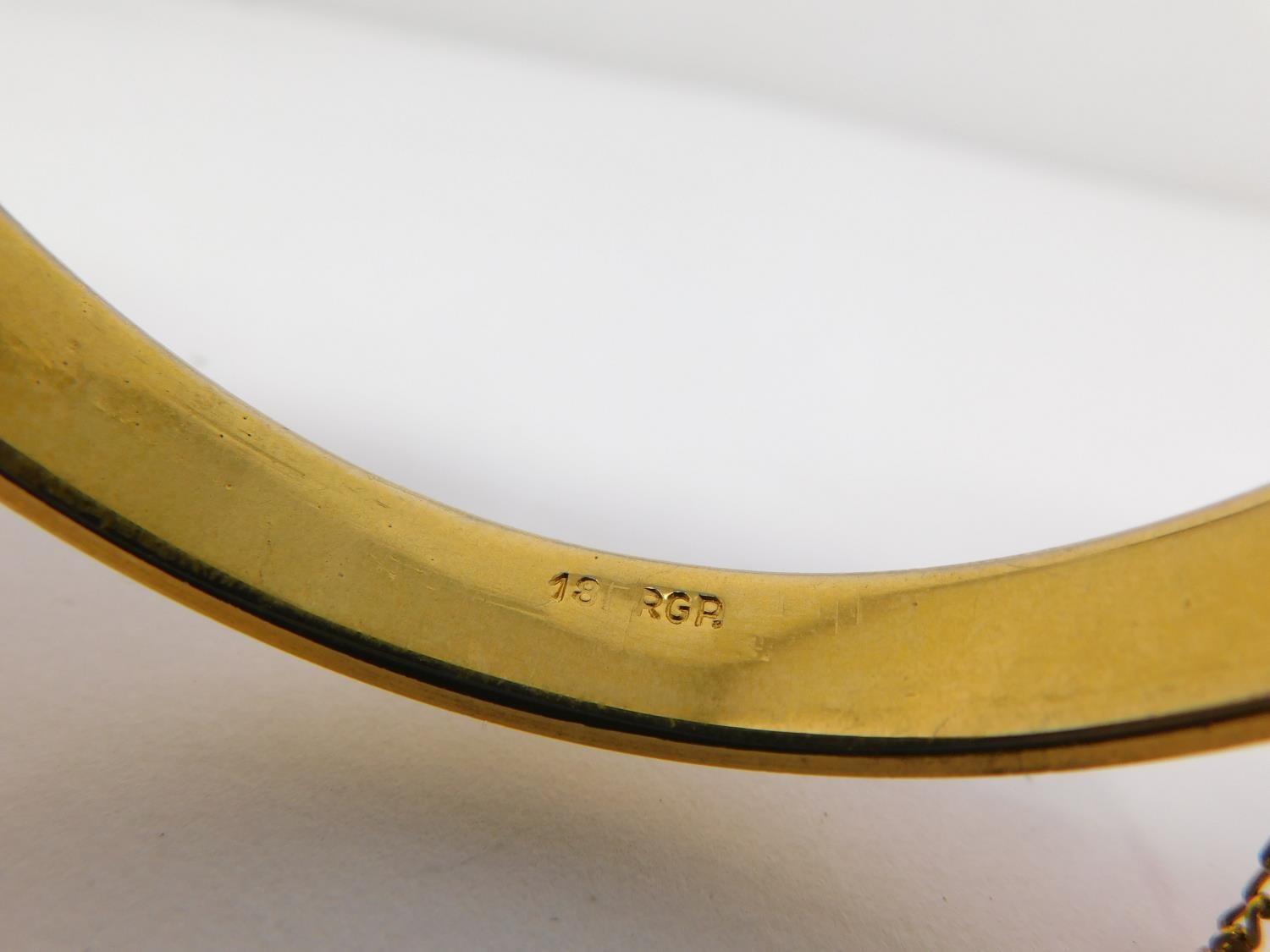 A collection of vintage jewellery inlcuding an 18 carat rolled gold bangle with star cur design, a - Image 18 of 28