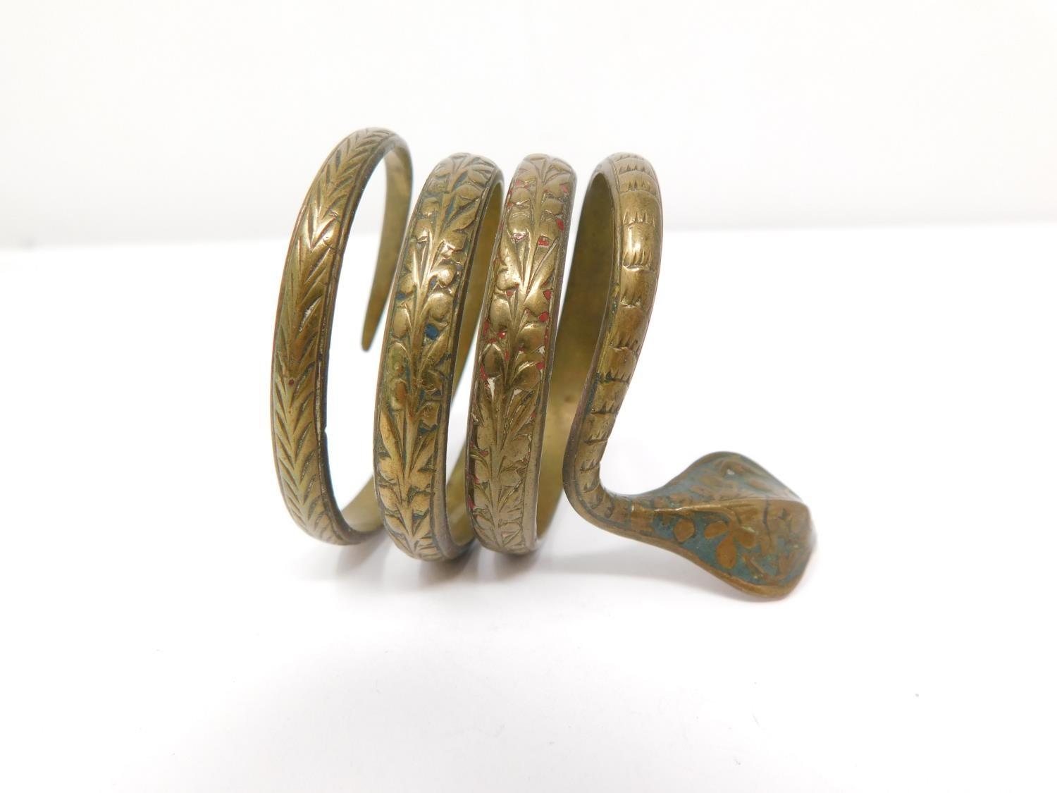 A collection of vintage jewellery inlcuding an 18 carat rolled gold bangle with star cur design, a - Image 15 of 28