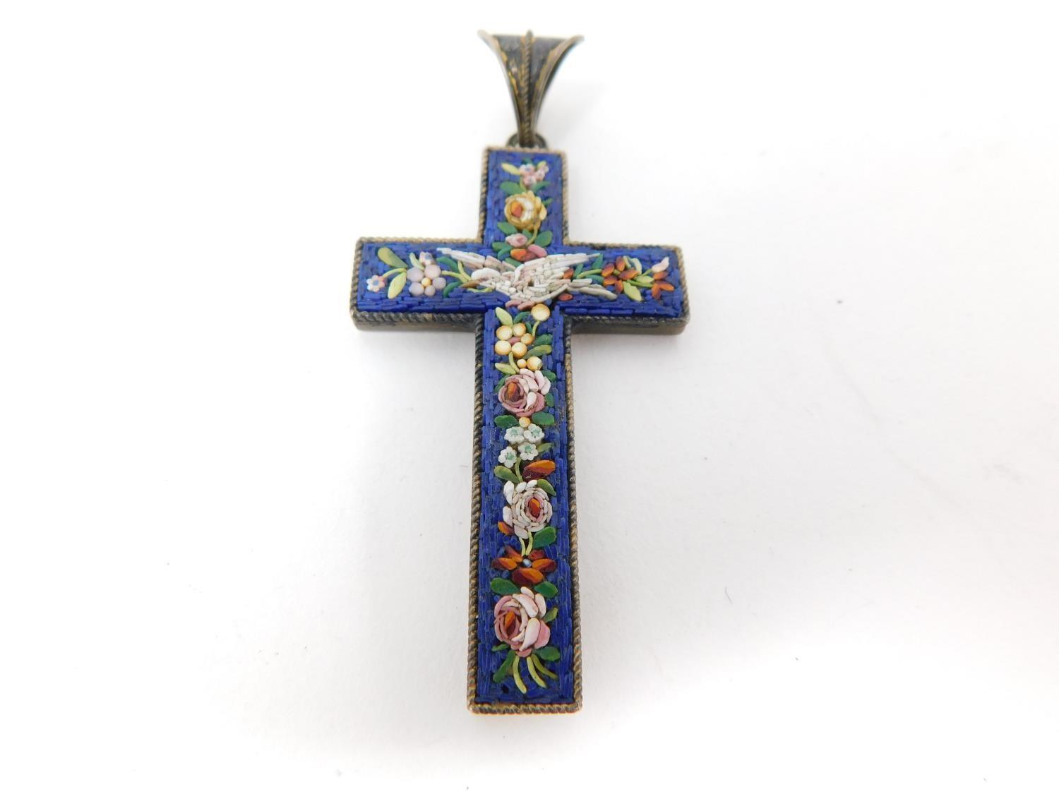 A collection of vintage jewelery. Including a micro mosaic cross with flowers and a dove of peace, a - Image 6 of 23