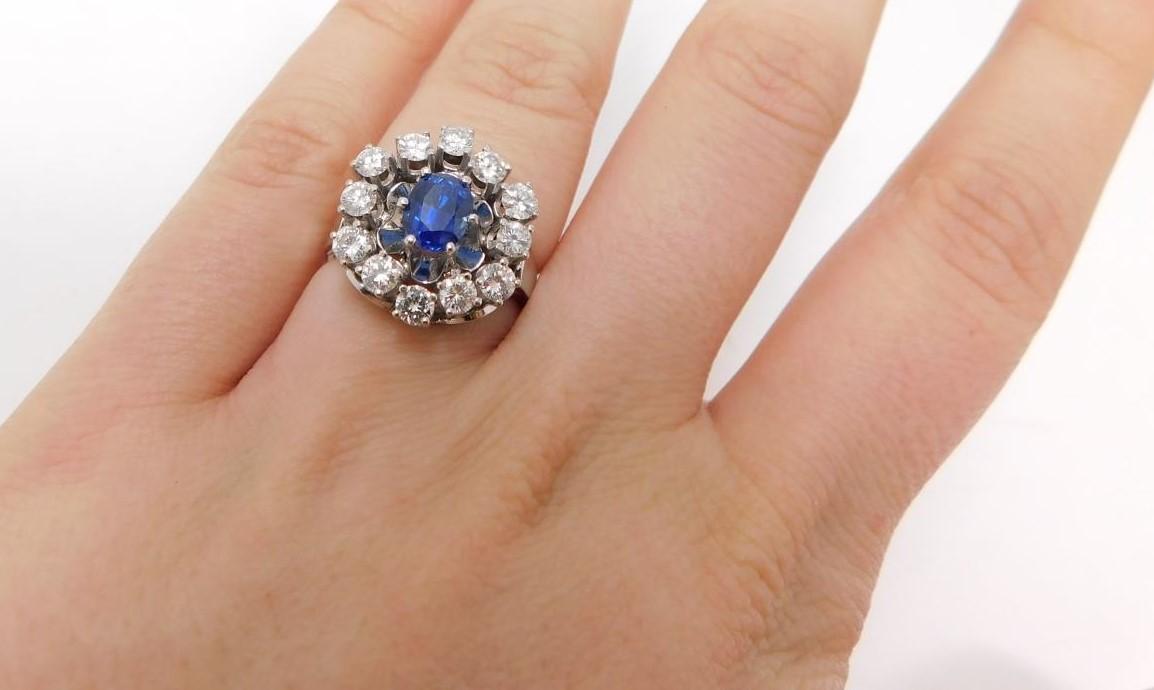 A vintage 14 carat white gold sapphire and diamond cluster ring. Set to center with an oval mixed - Image 8 of 11