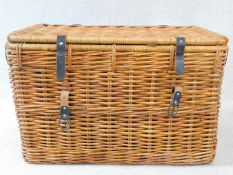 A set of three wicker food hampers with hinged tops, graduating in size. H.47 W.80 D.47cm