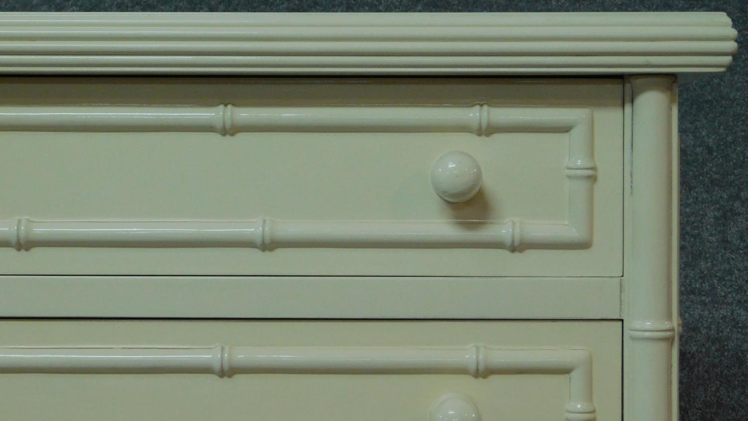 A contemporary white lacquered tallboy with faux bamboo design. H.111 W.80 D.47cm - Image 5 of 6