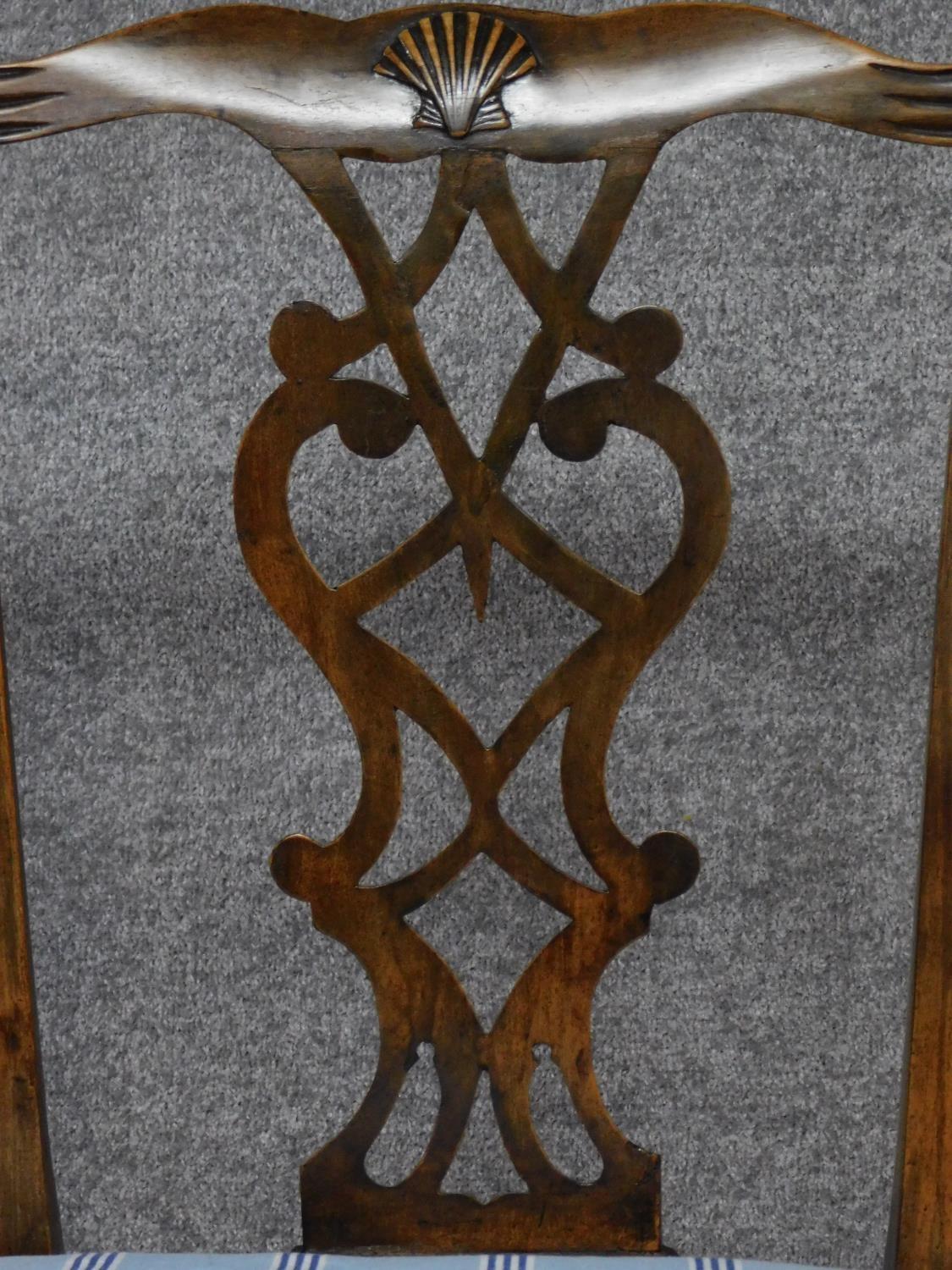 A George III Chippendale style mahogany double chair back settee with pierced splat and drop in seat - Image 3 of 5