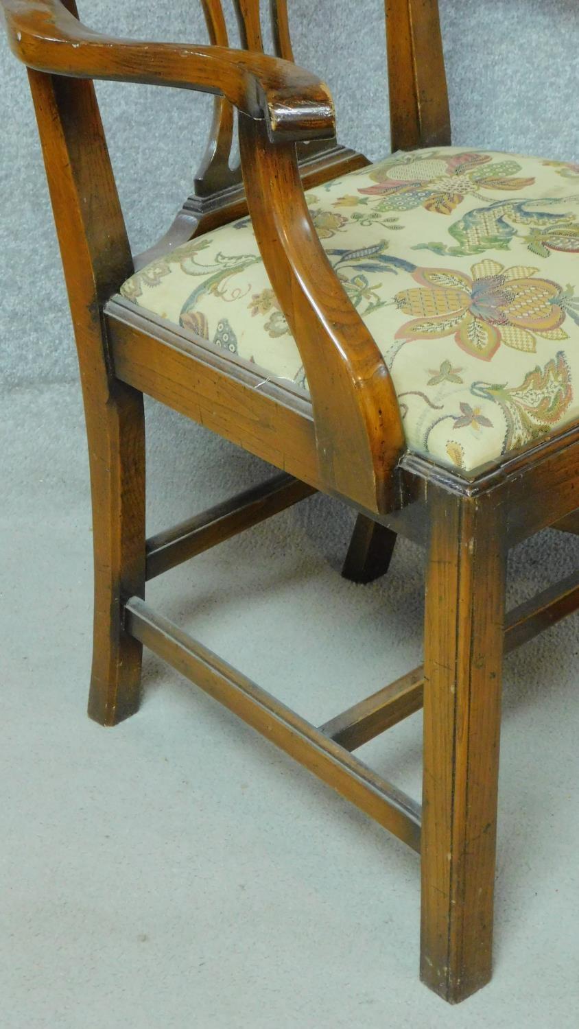 A set of eight 20th century Chippendale style oak dining chairs with pierced splat back and drop - Image 4 of 4