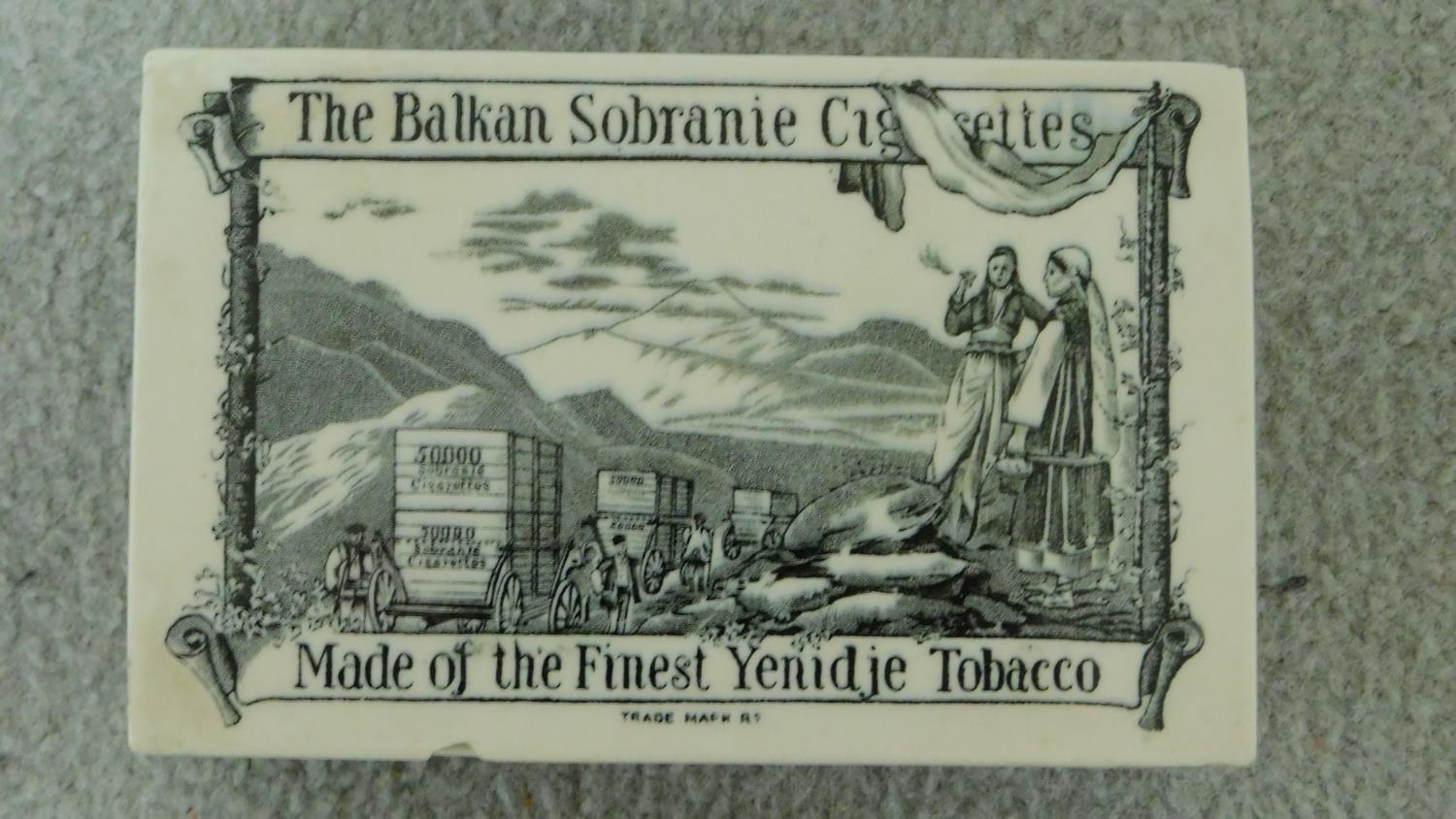 An antique ceramic transfer printed advertising box for 'The Balkan Sobranie Cigarettes' - Made of - Image 2 of 6