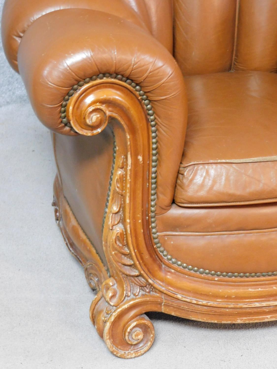 A pair of Italian walnut framed Arredo style armchairs in tan leather scalloped upholstery. H.80 W. - Image 4 of 5