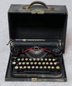 The Underwood Standard Portable Typewriter, in fitted carrying case, made in U.S.A. H.13 W.31 D.25cm